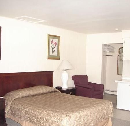 Swiss Motel リバーヘッド エクステリア 写真