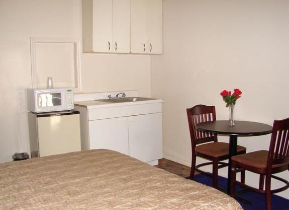 Swiss Motel リバーヘッド 部屋 写真